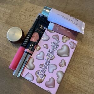 6 new product beauty/makeup bundle